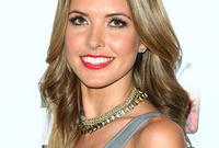Audrina-patridge-makeup-fail-side